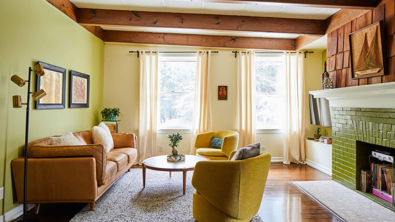 Photo of Bedroom in Crestline Heights
