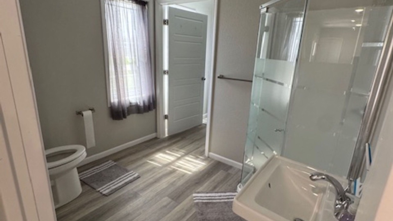 Photo of Bathroom in Seymour