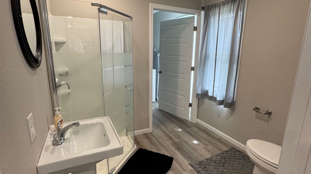 Photo of Bathroom in Seymour