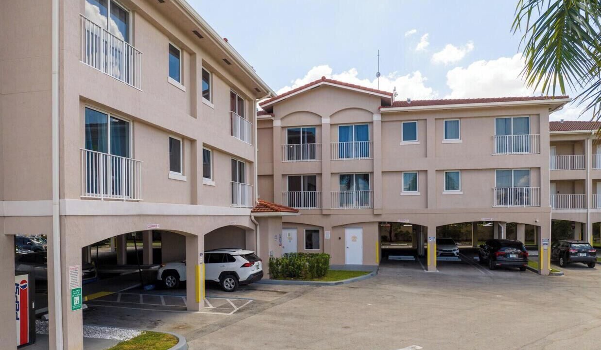 Photo of Outdoor in Hialeah