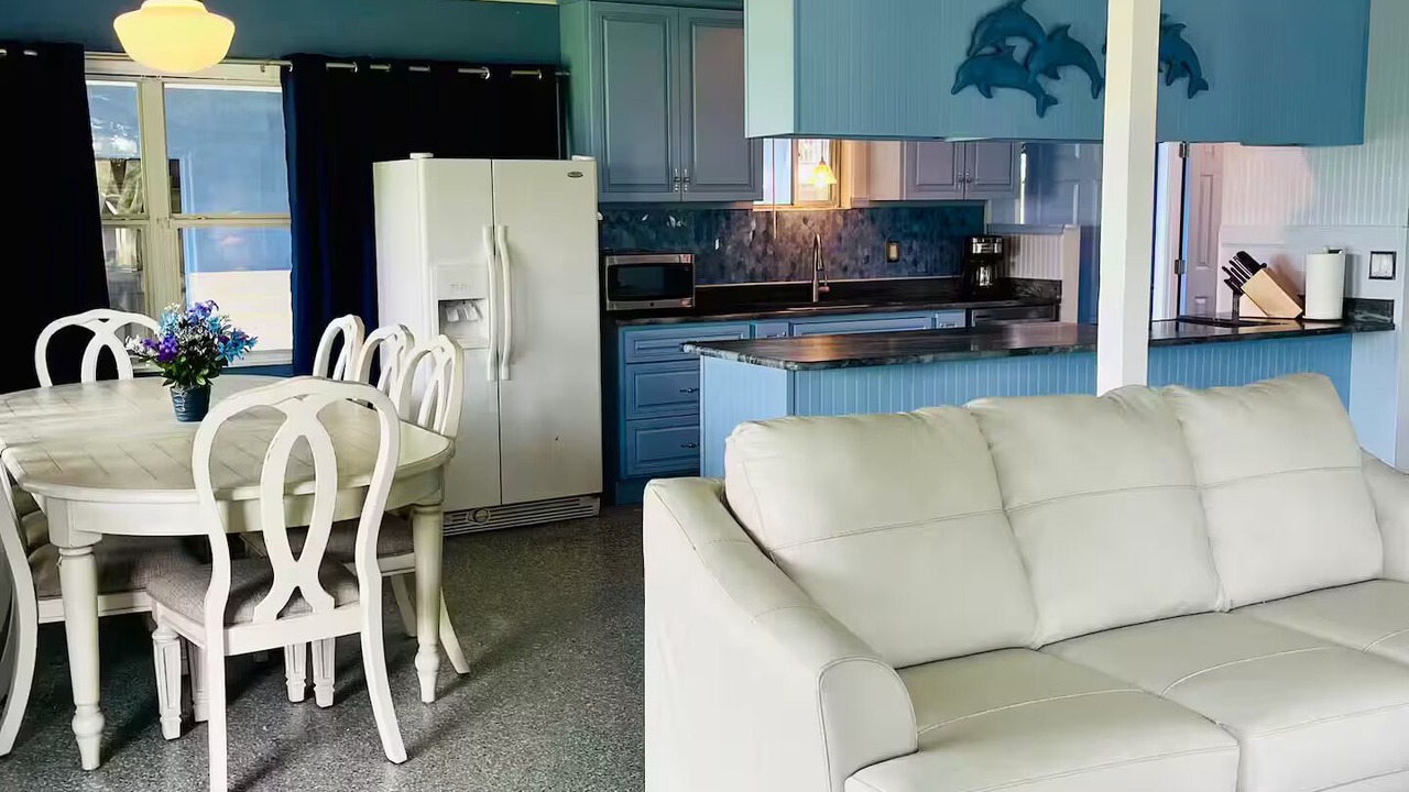 Photo of Livingroom in Elberta