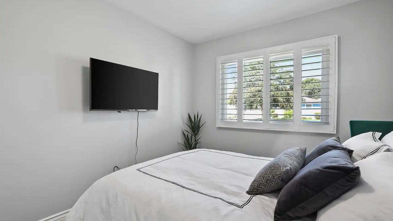 Photo of Bedroom in North Tustin
