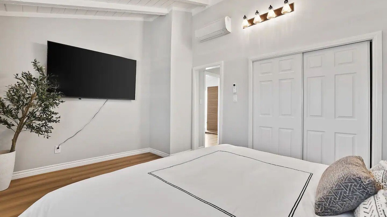 Photo of Bedroom in North Tustin