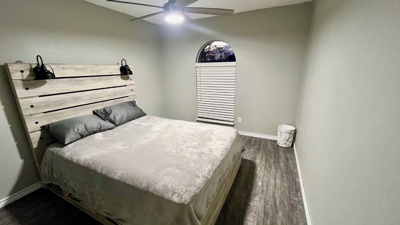 Photo of Bedroom in Northeast Houston