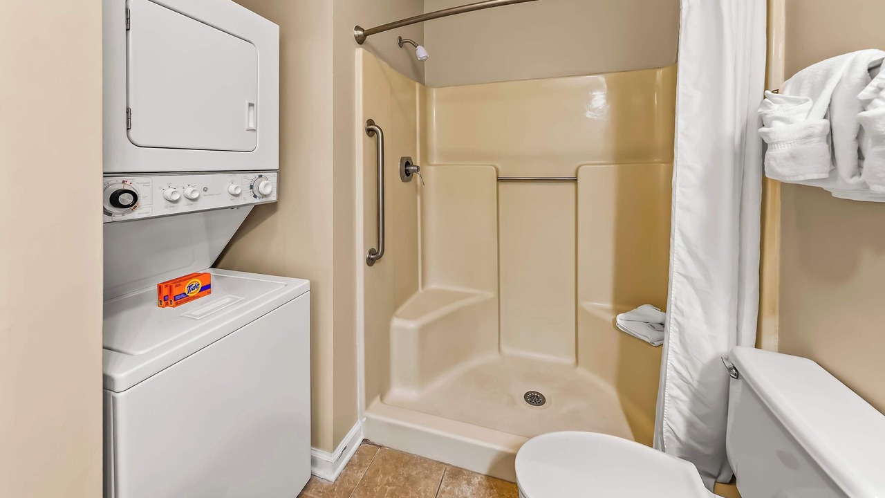 Photo of Bathroom in Fairfield Harbour