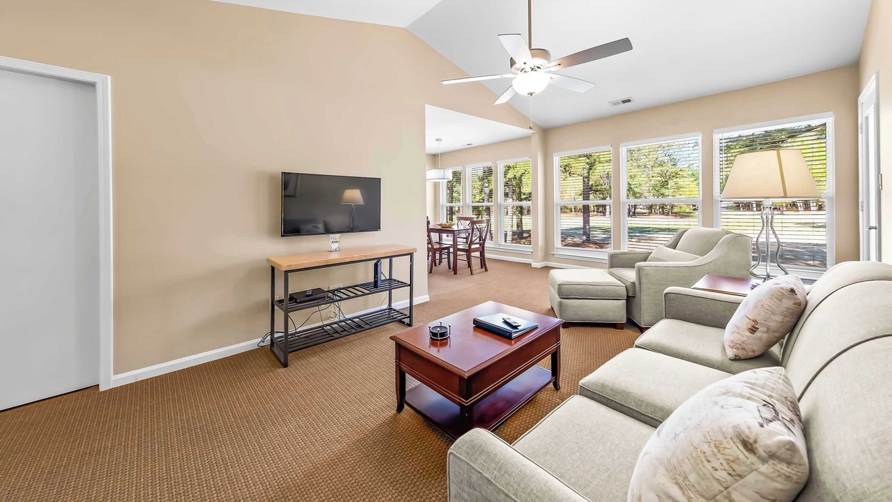 Photo of Livingroom in Fairfield Harbour