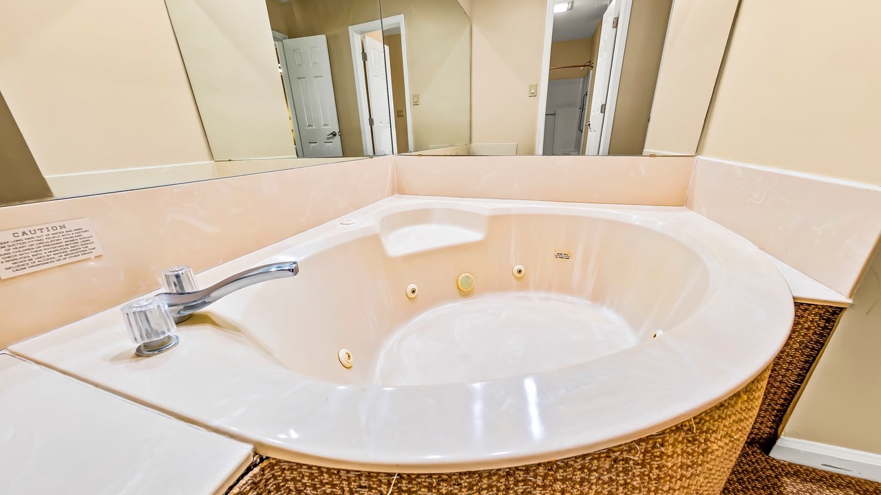 Photo of Bathroom in Fairfield Harbour