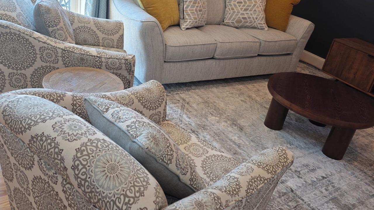 Photo of Livingroom in Beverly