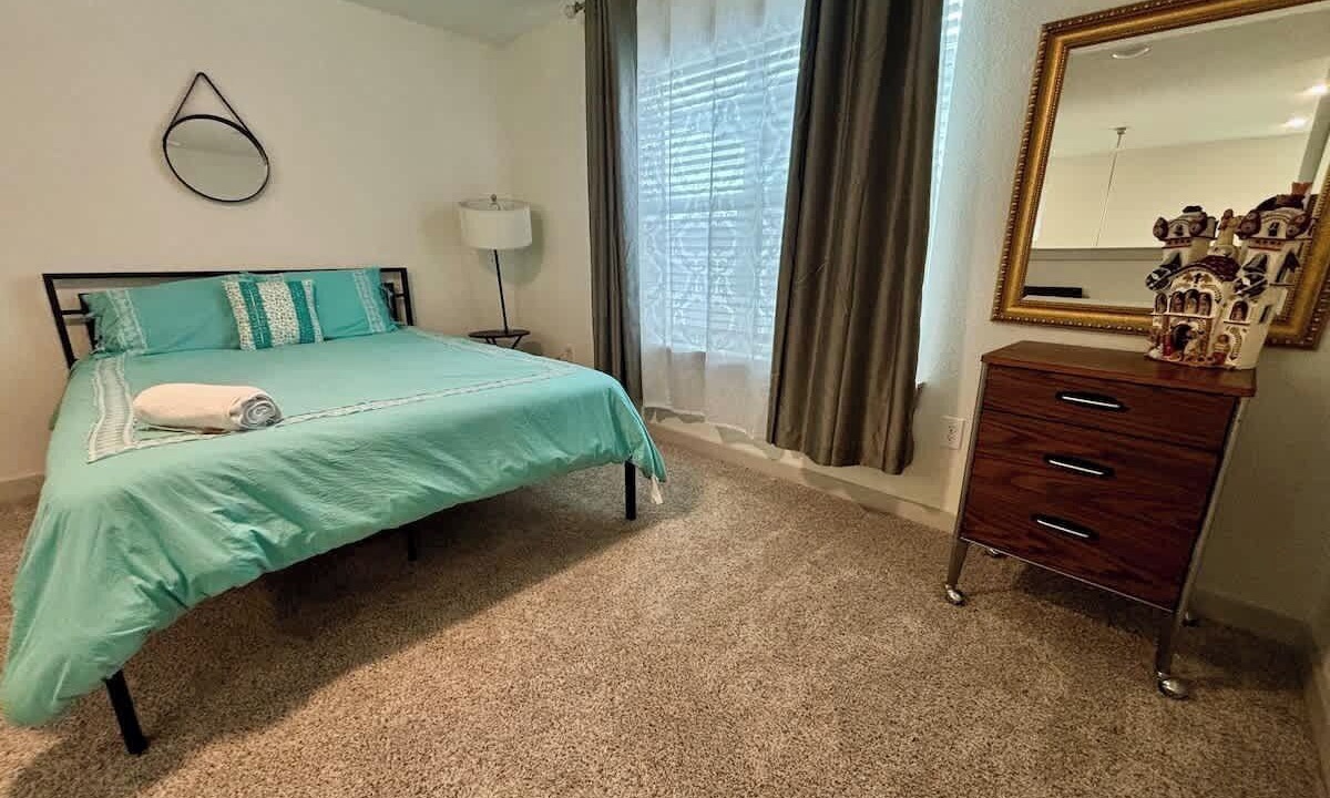 Photo of Bedroom in McNeil
