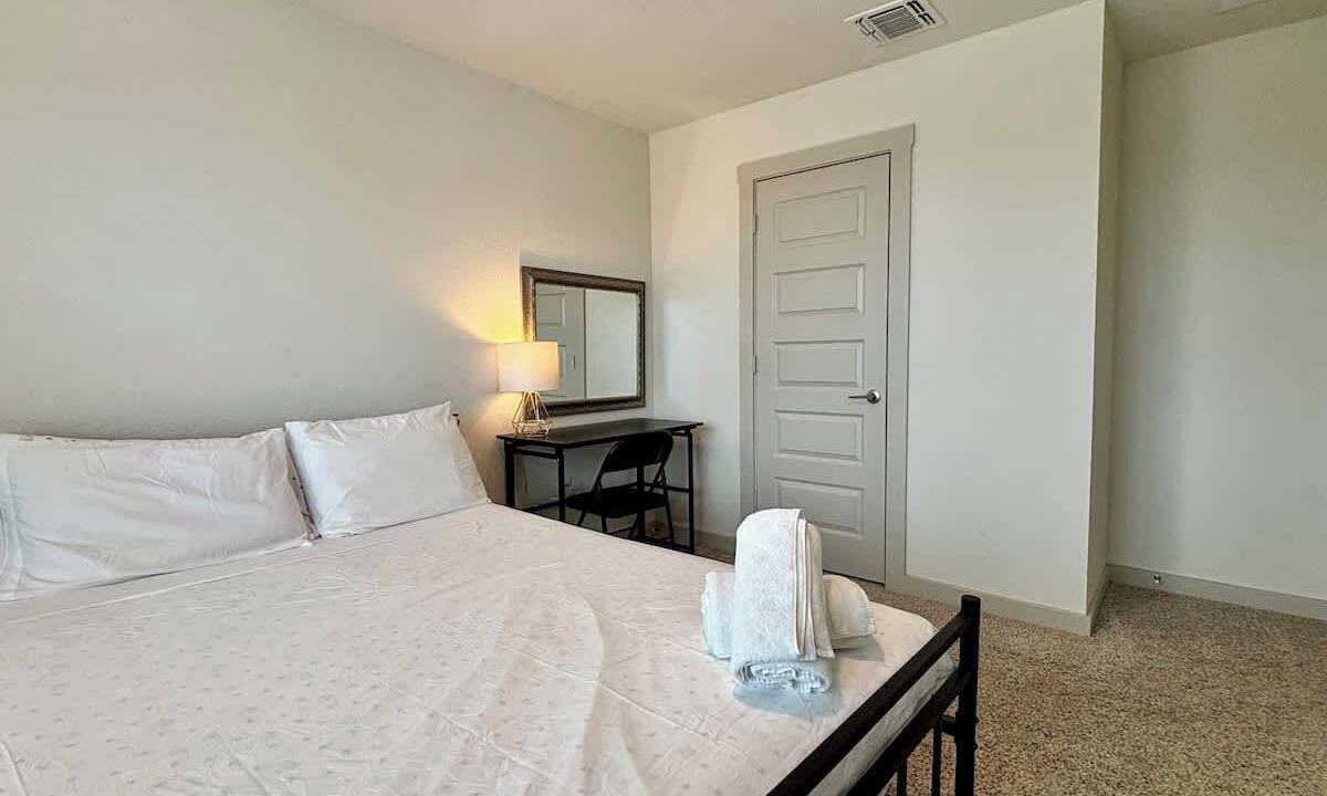 Photo of Bedroom in McNeil