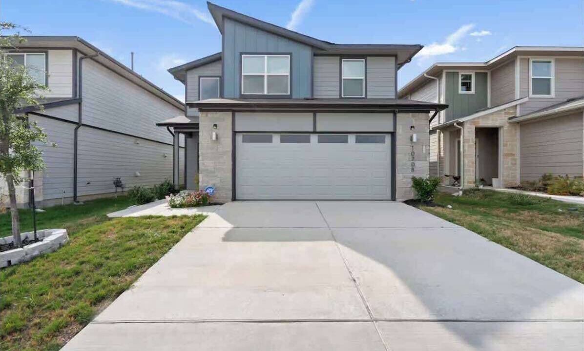 Photo of Outdoor in McNeil