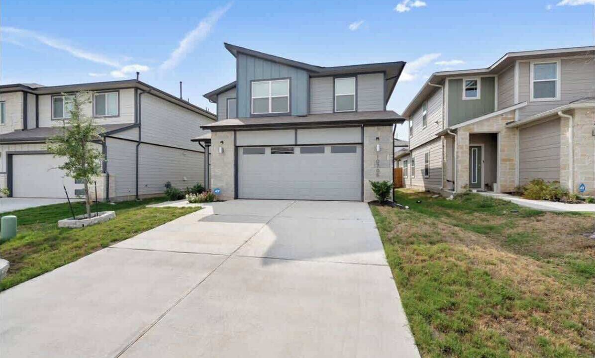 Photo of Outdoor in McNeil