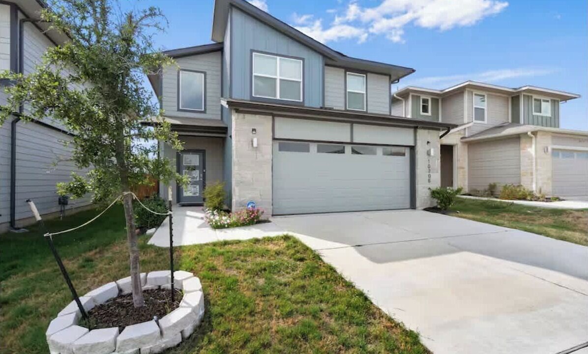 Photo of Outdoor in McNeil