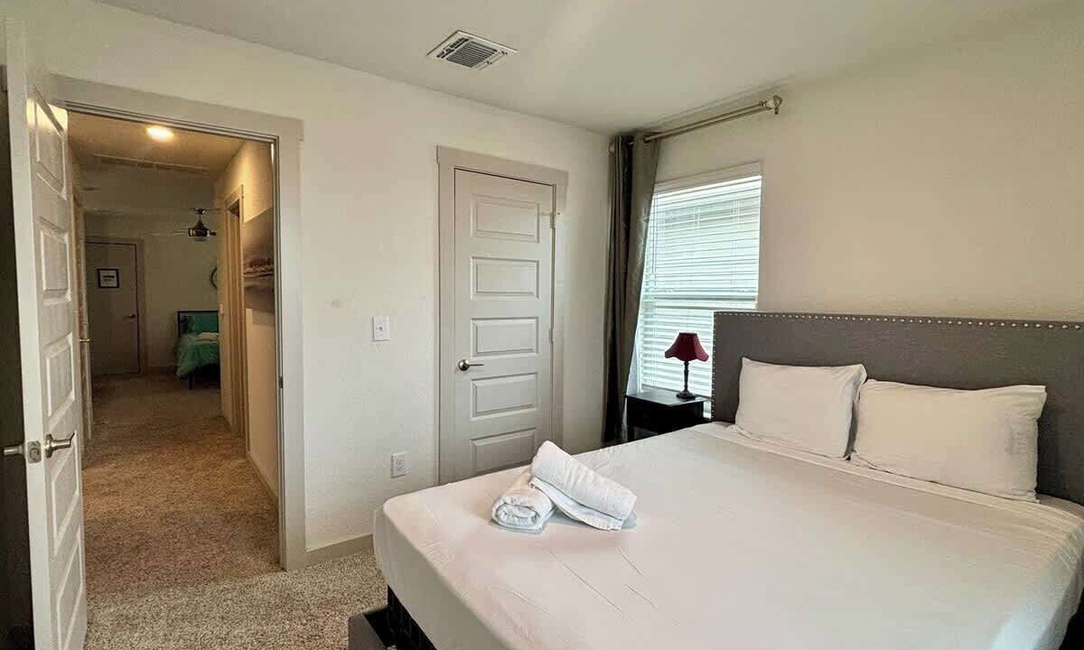 Photo of Bedroom in McNeil