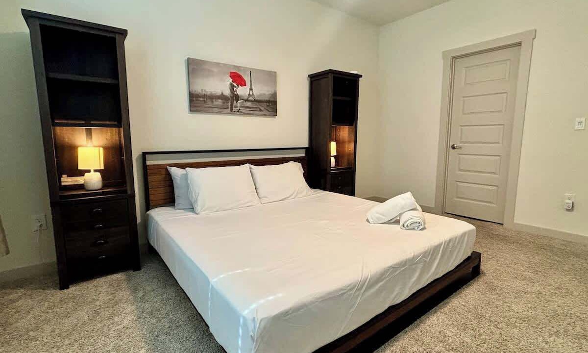 Photo of Bedroom in McNeil