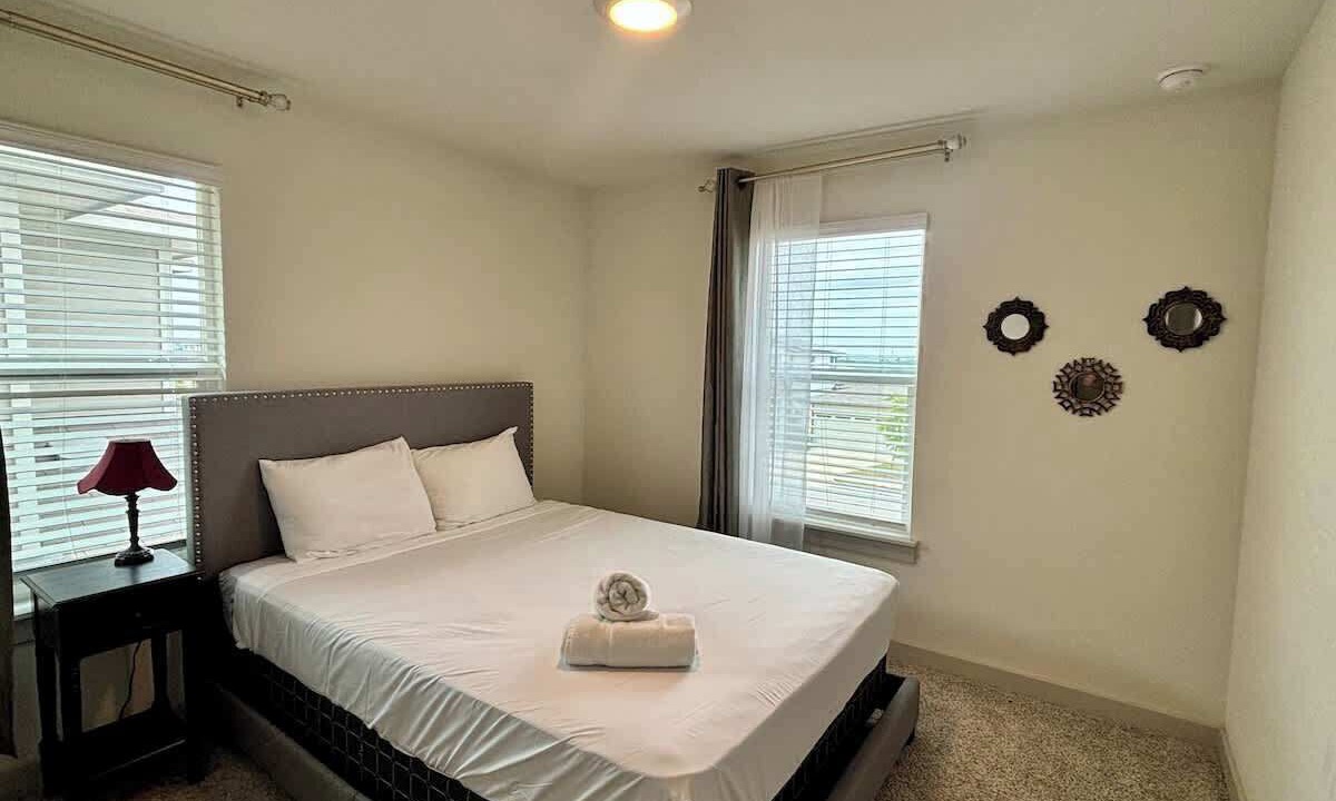 Photo of Bedroom in McNeil