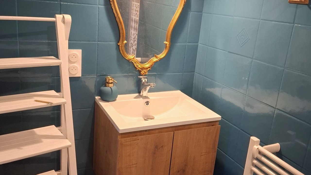 Photo of Bathroom in Saint-Thegonnec Loc-Eguiner