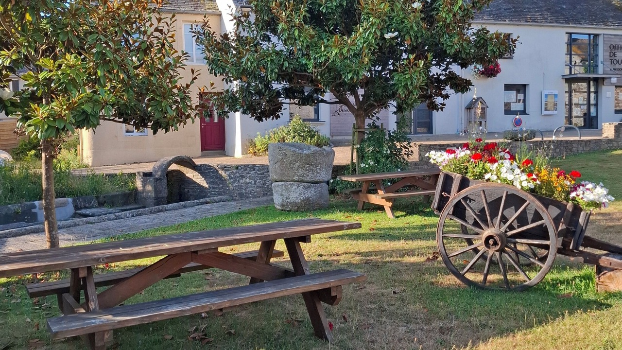 Photo of Outdoor in Saint-Thegonnec Loc-Eguiner