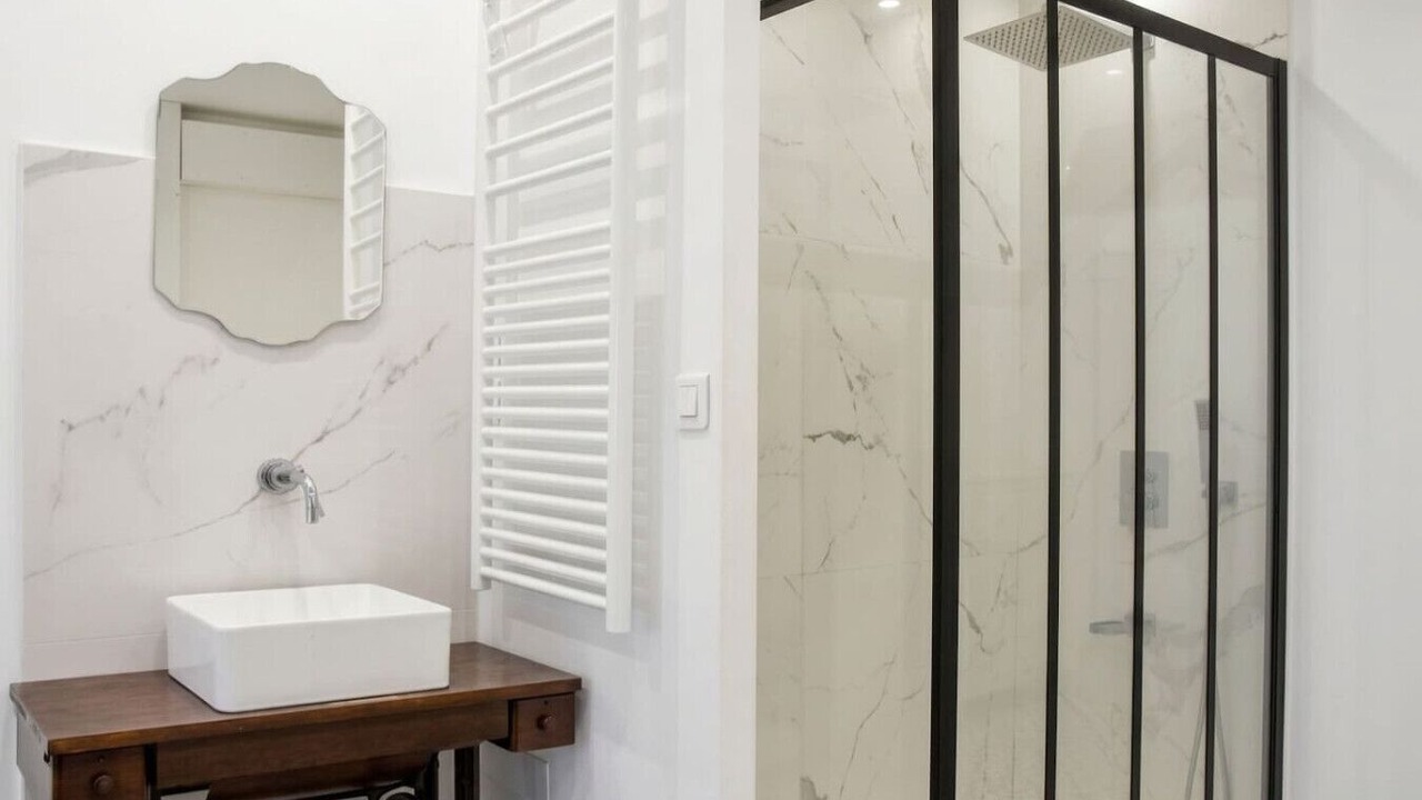 Photo of Bathroom in Gairaut