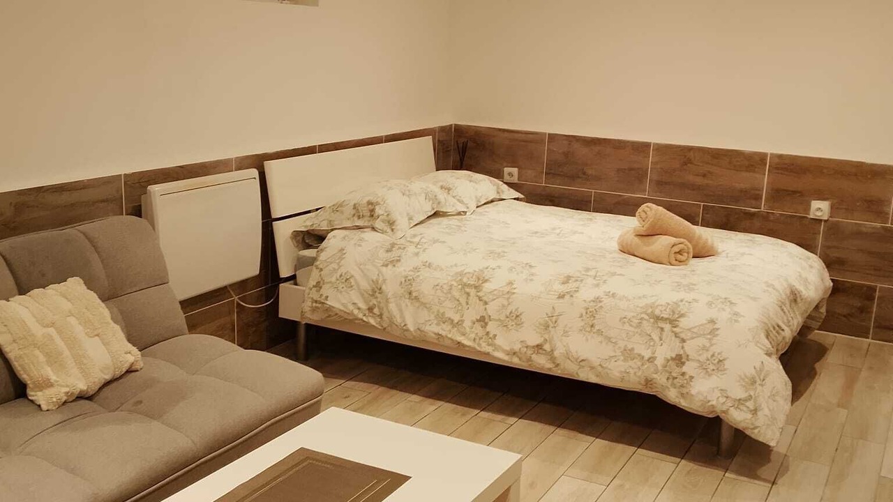 Photo of Bedroom in Tremblay-en-France