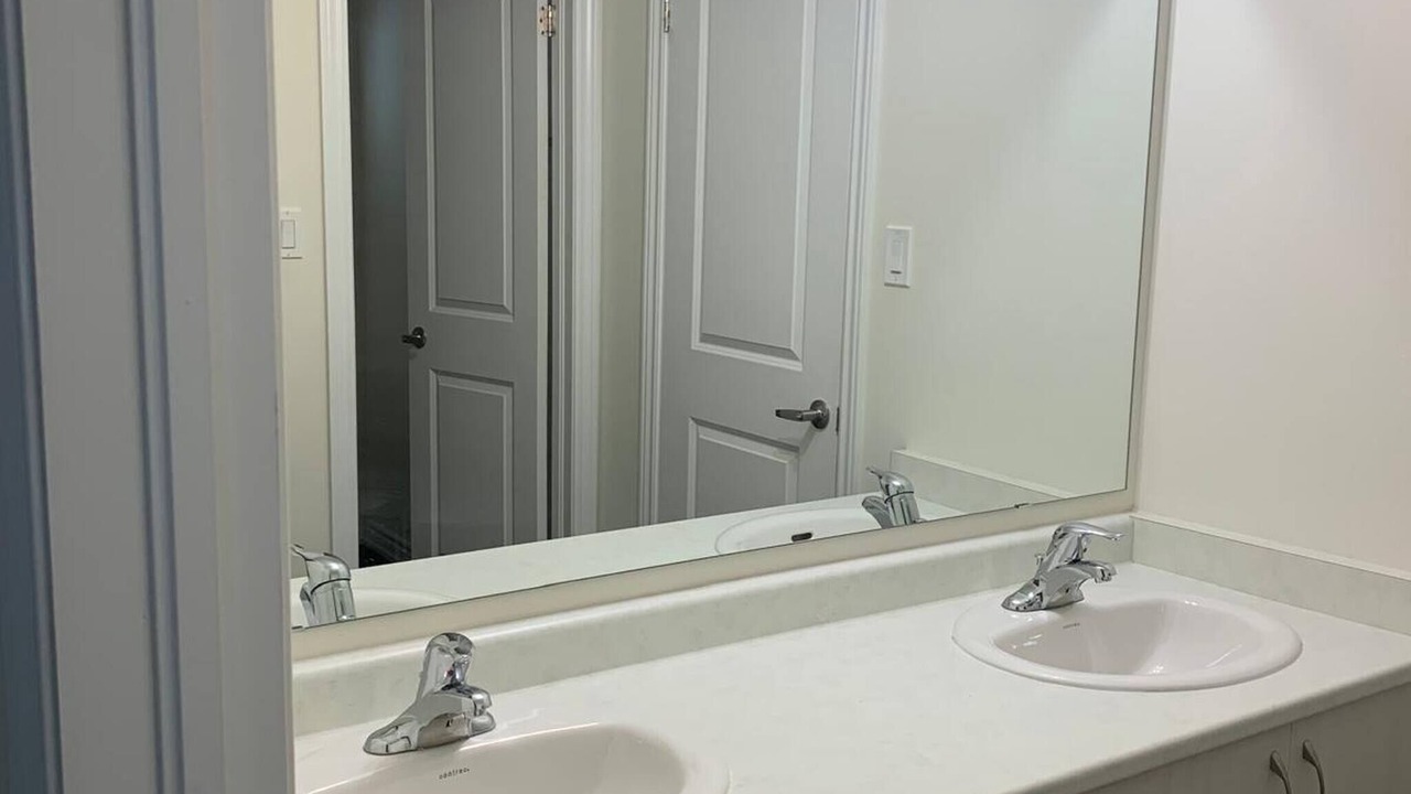 Photo of Bathroom in Lindsay