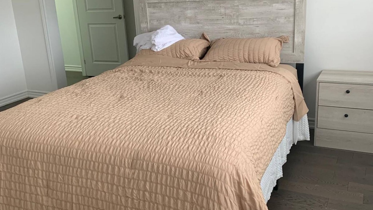 Photo of Bedroom in Lindsay
