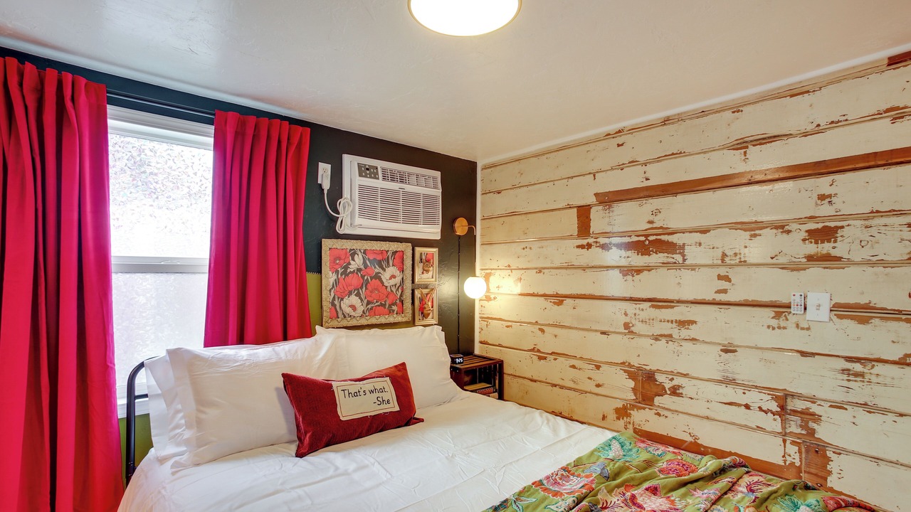 Photo of Bedroom in Latah Valley