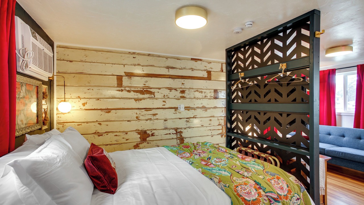 Photo of Bedroom in Latah Valley