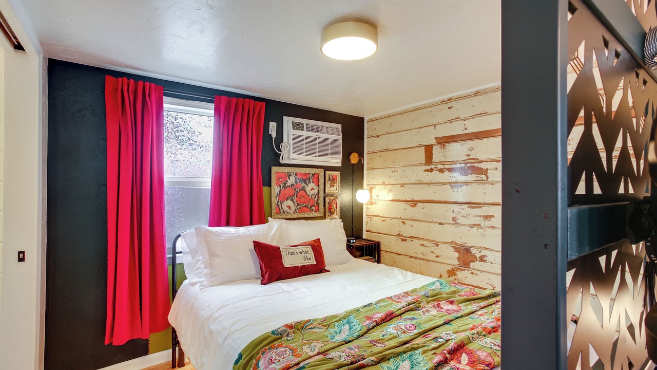Photo of Bedroom in Latah Valley