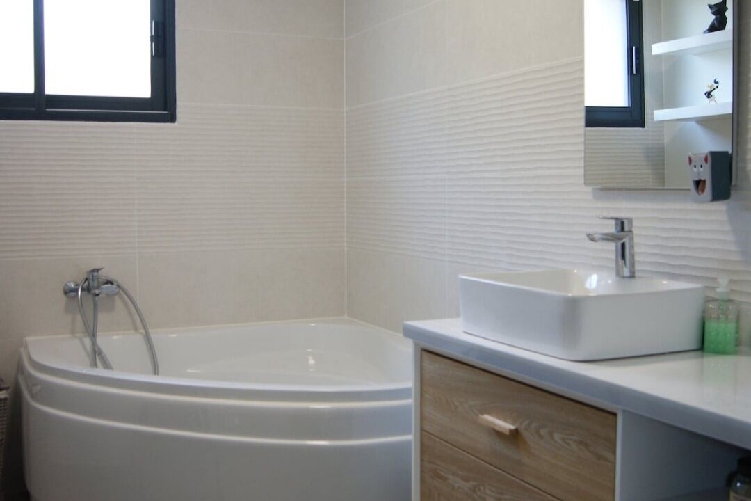 Photo of Bathroom in Montrem
