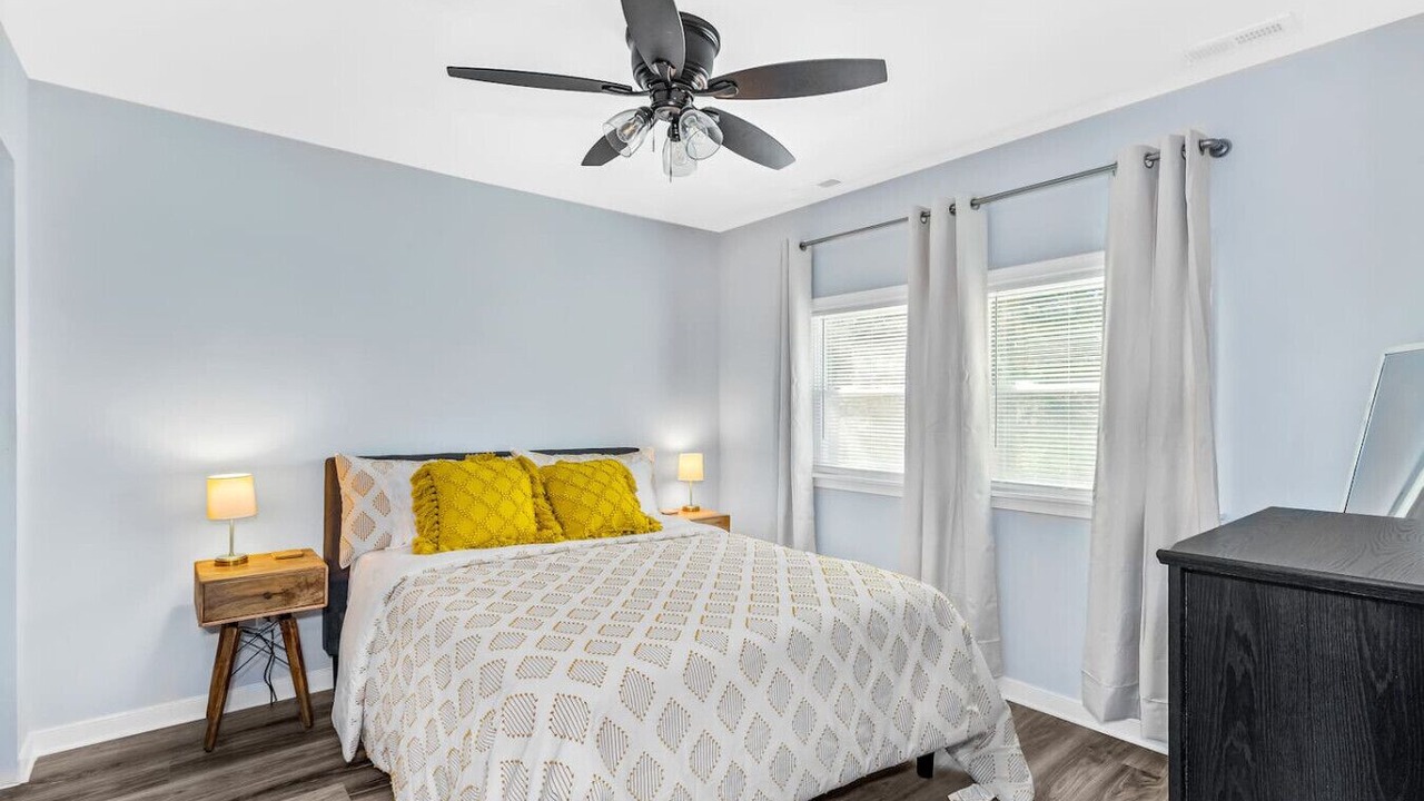 Photo of Bedroom in Montrose