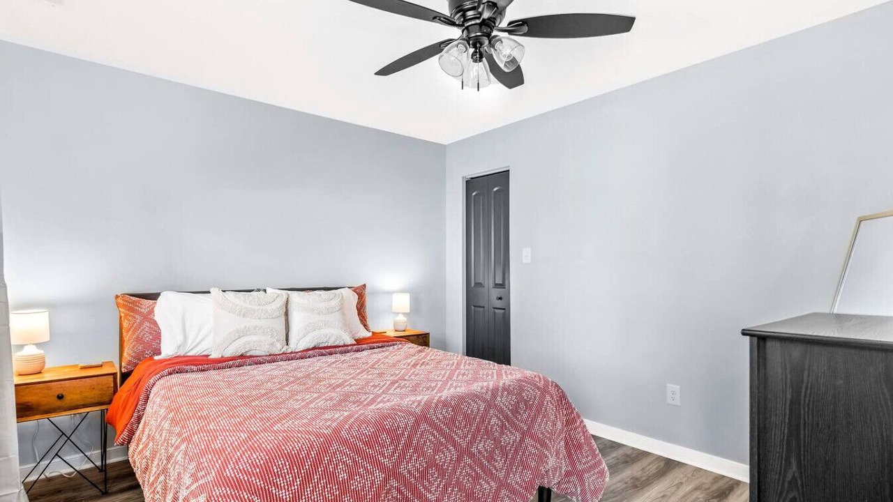 Photo of Bedroom in Montrose