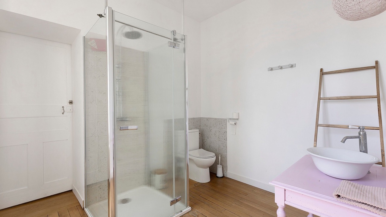 Photo of Bathroom in Chateauneuf-sur-Sarthe