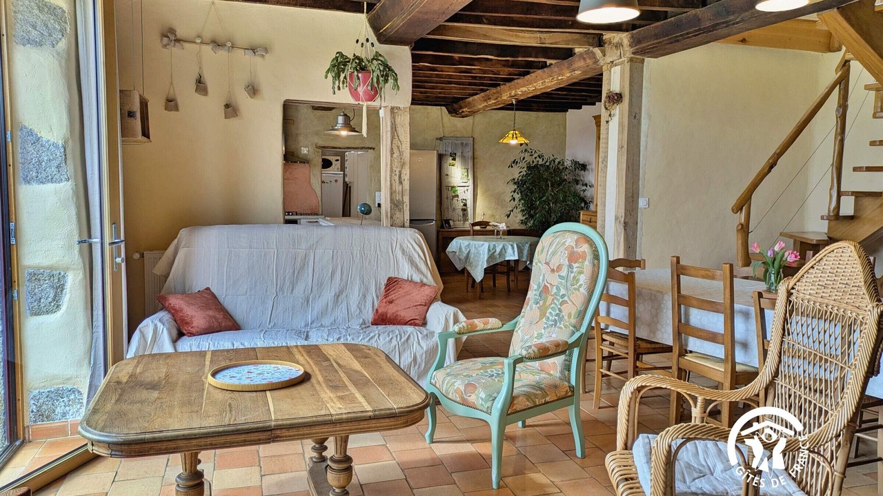 Photo of Livingroom in Pre-en-Pail