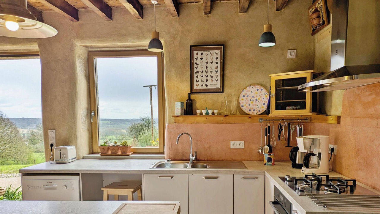 Photo of Kitchen in Pre-en-Pail
