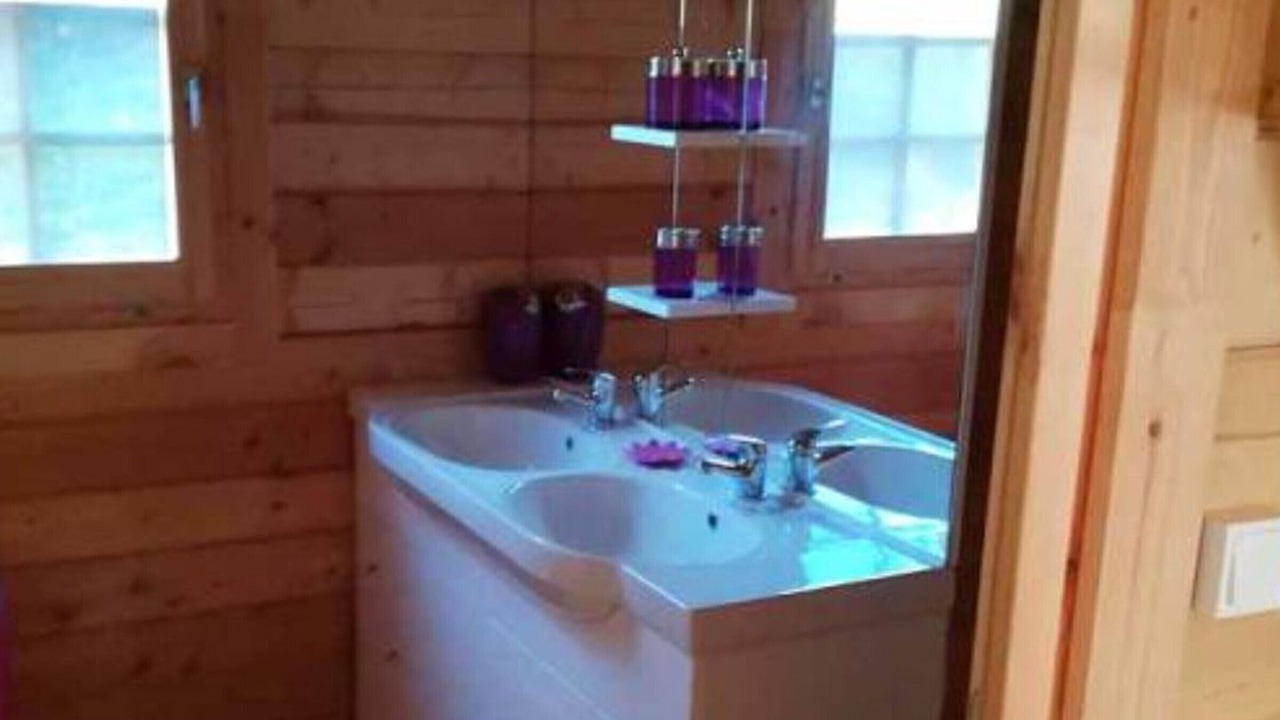 Photo of Bathroom in Mayrac
