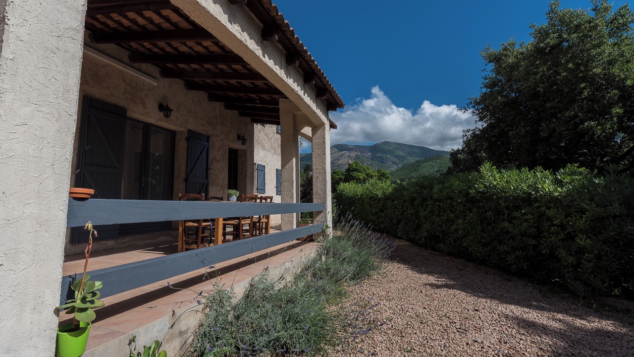 Photo of Outdoor in Peri