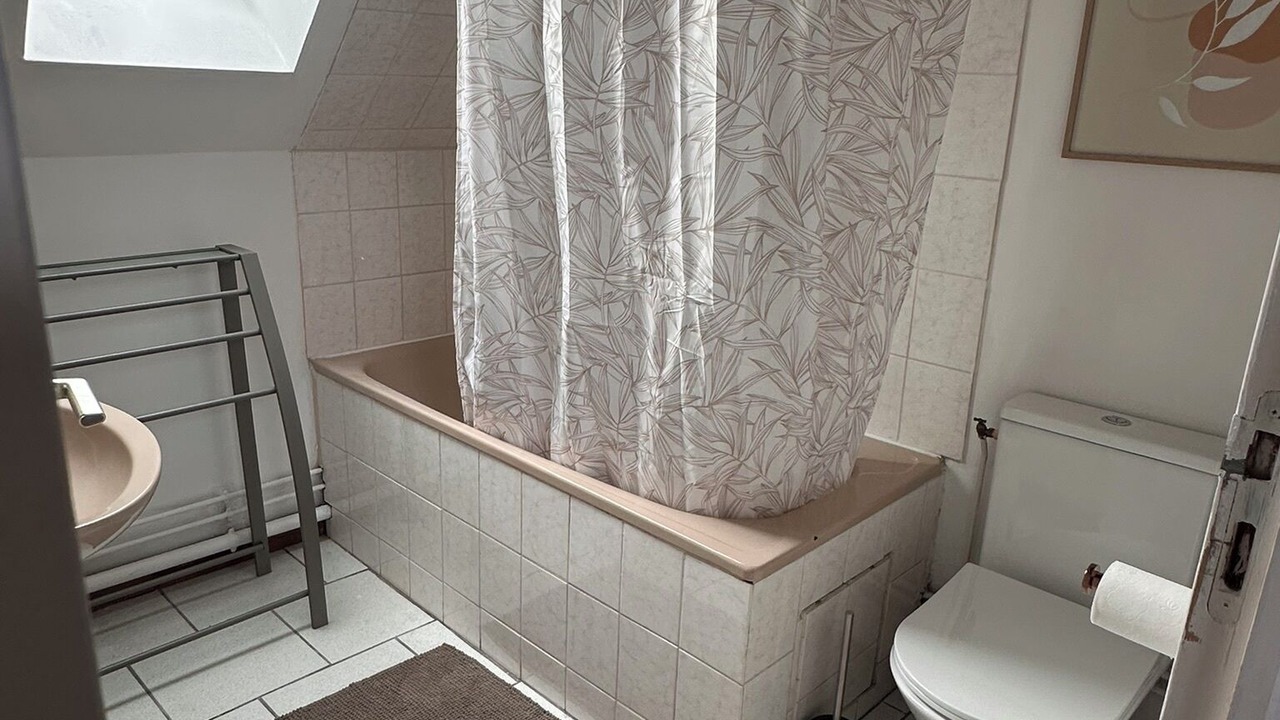 Photo of Bathroom in Maintenon