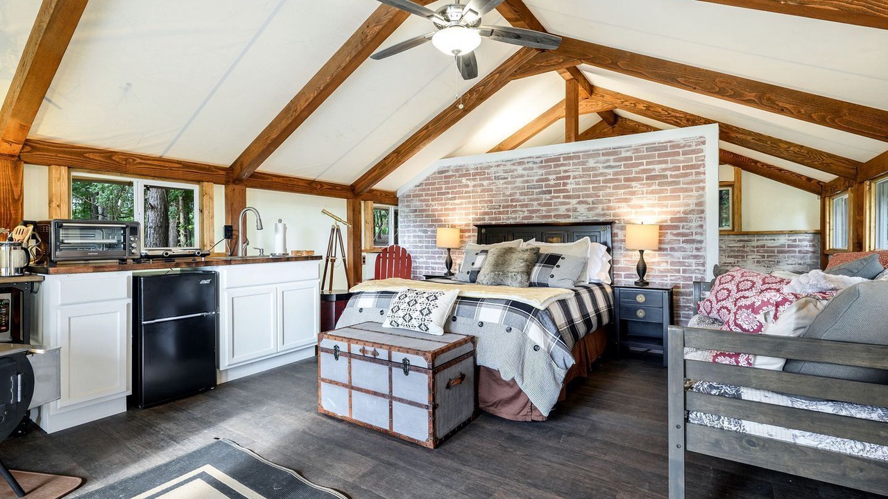 Photo of Bedroom in Golden