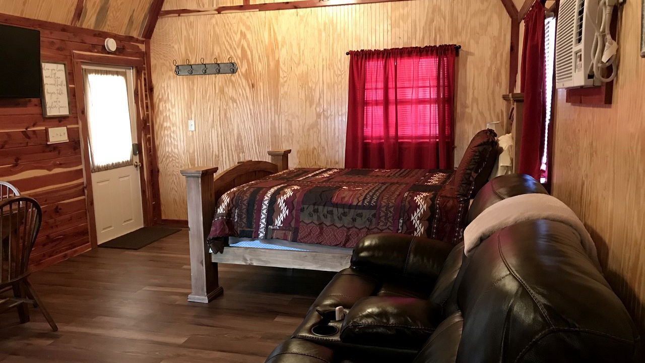 Photo of Bedroom in Hughes County