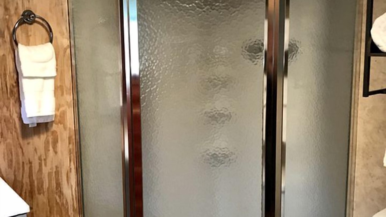 Photo of Bathroom in Hughes County