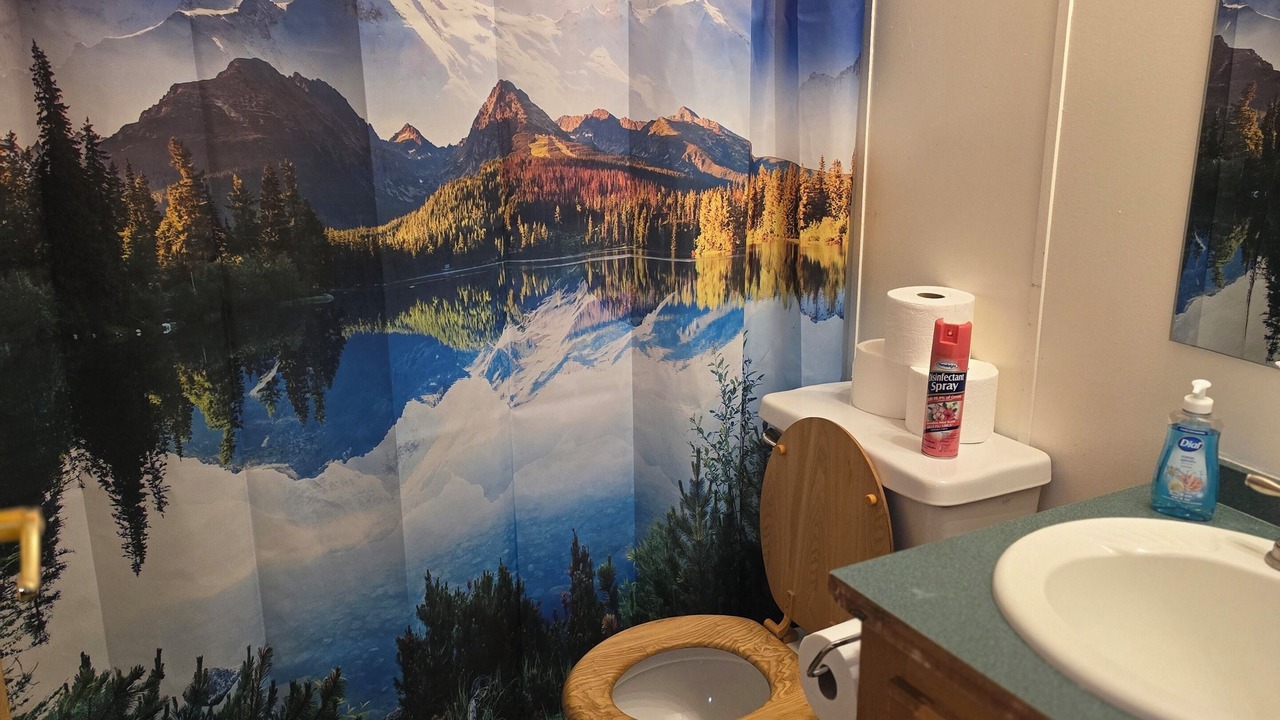 Photo of Bathroom in Luther