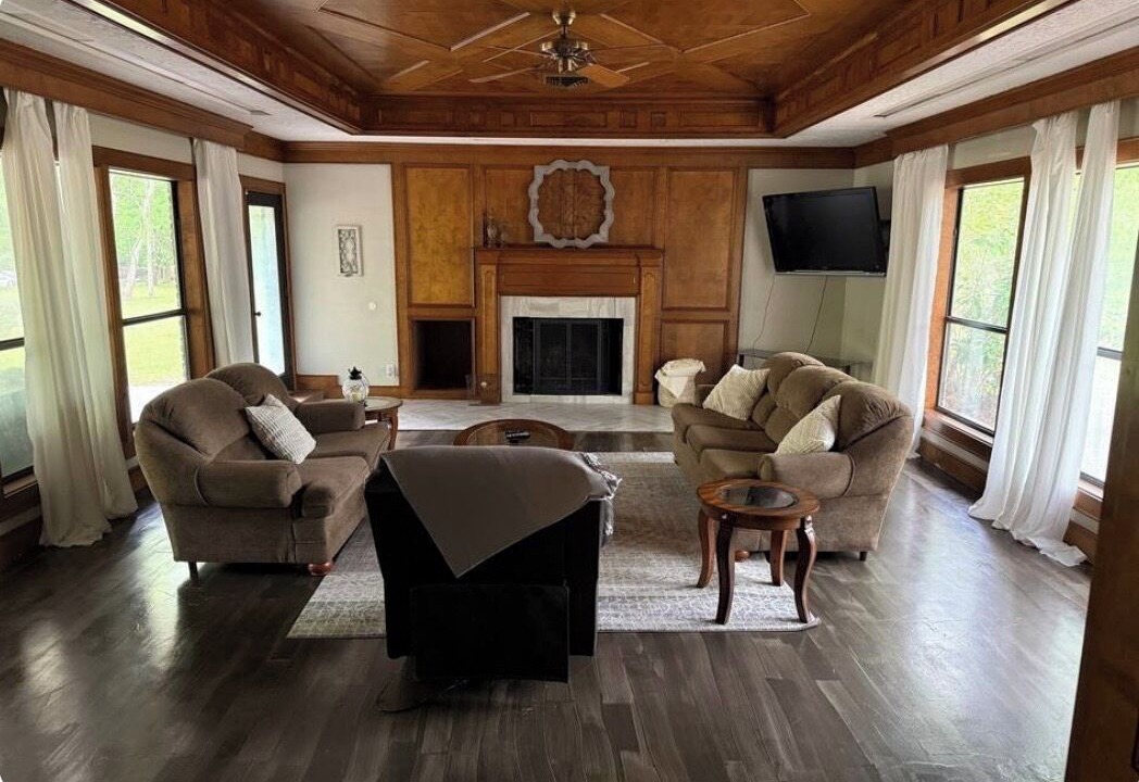 Photo of Livingroom in Jasper