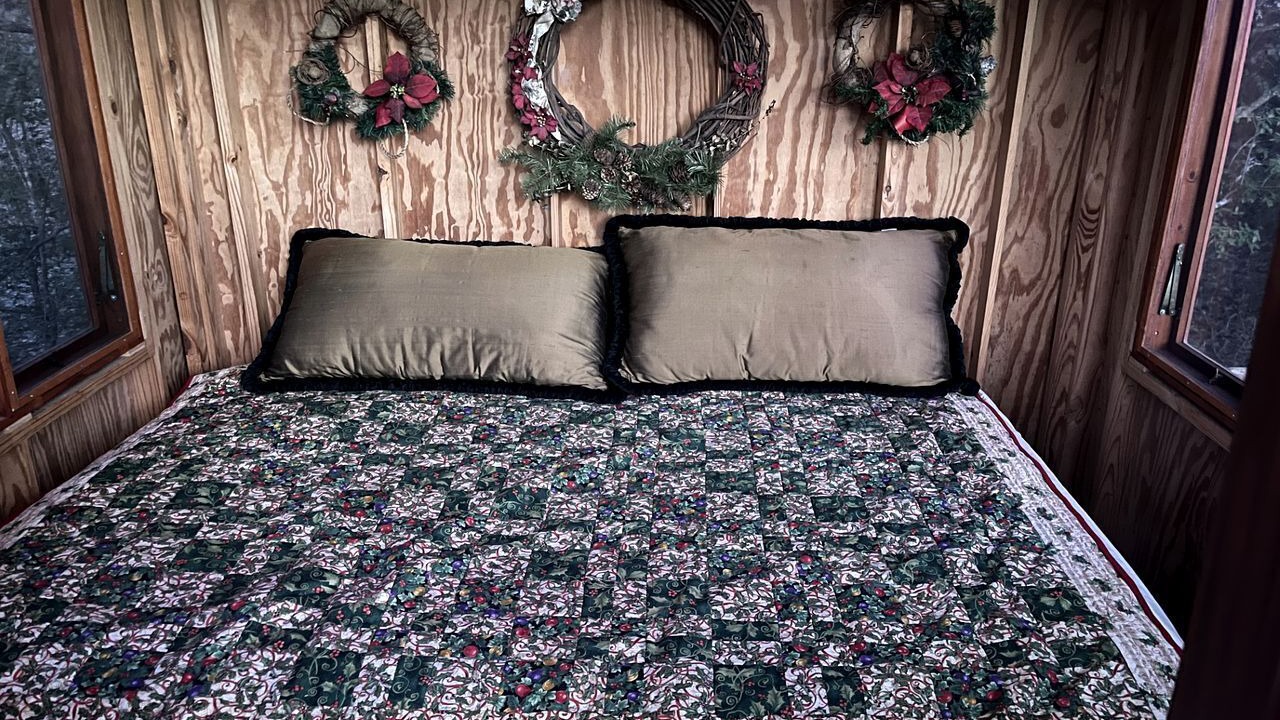 Photo of Bedroom in Elmo