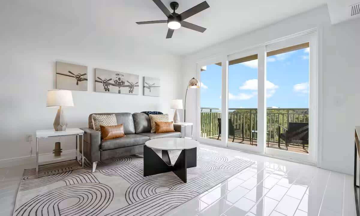 Photo of Livingroom in Merritt Island