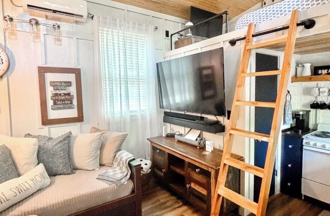 Photo of Bedroom in Dry Creek