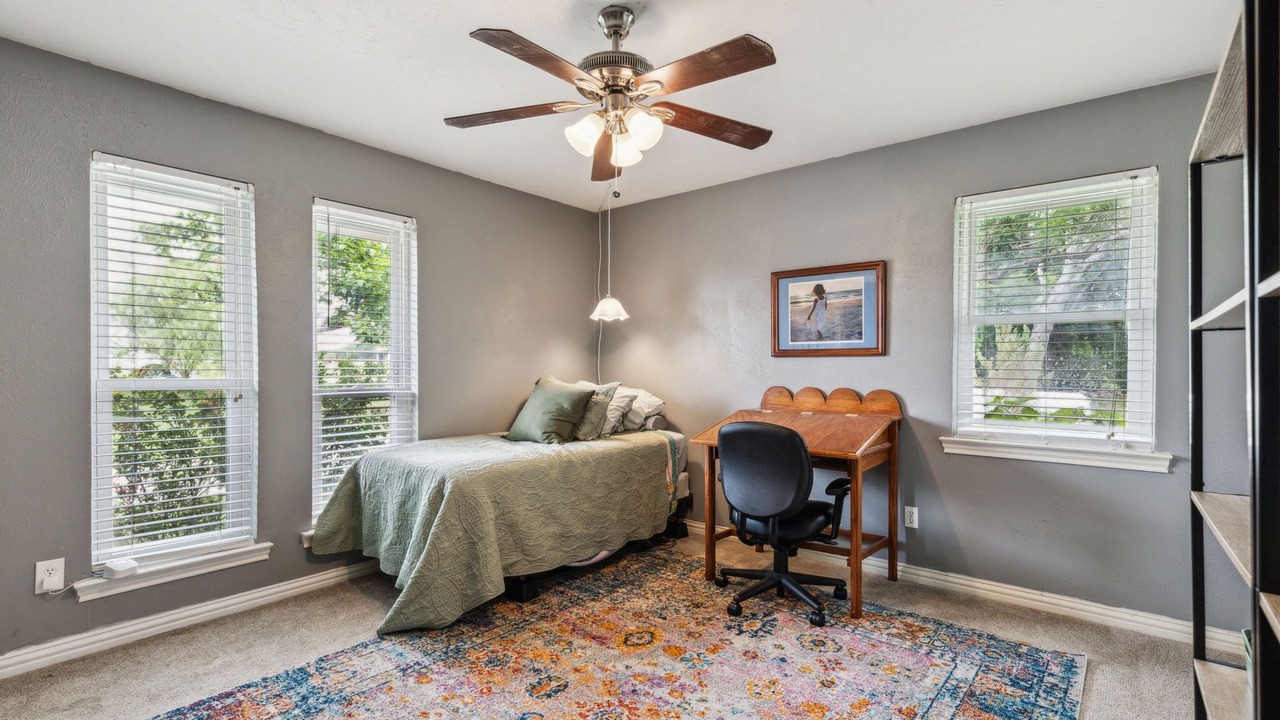 Photo of Bedroom in Allen