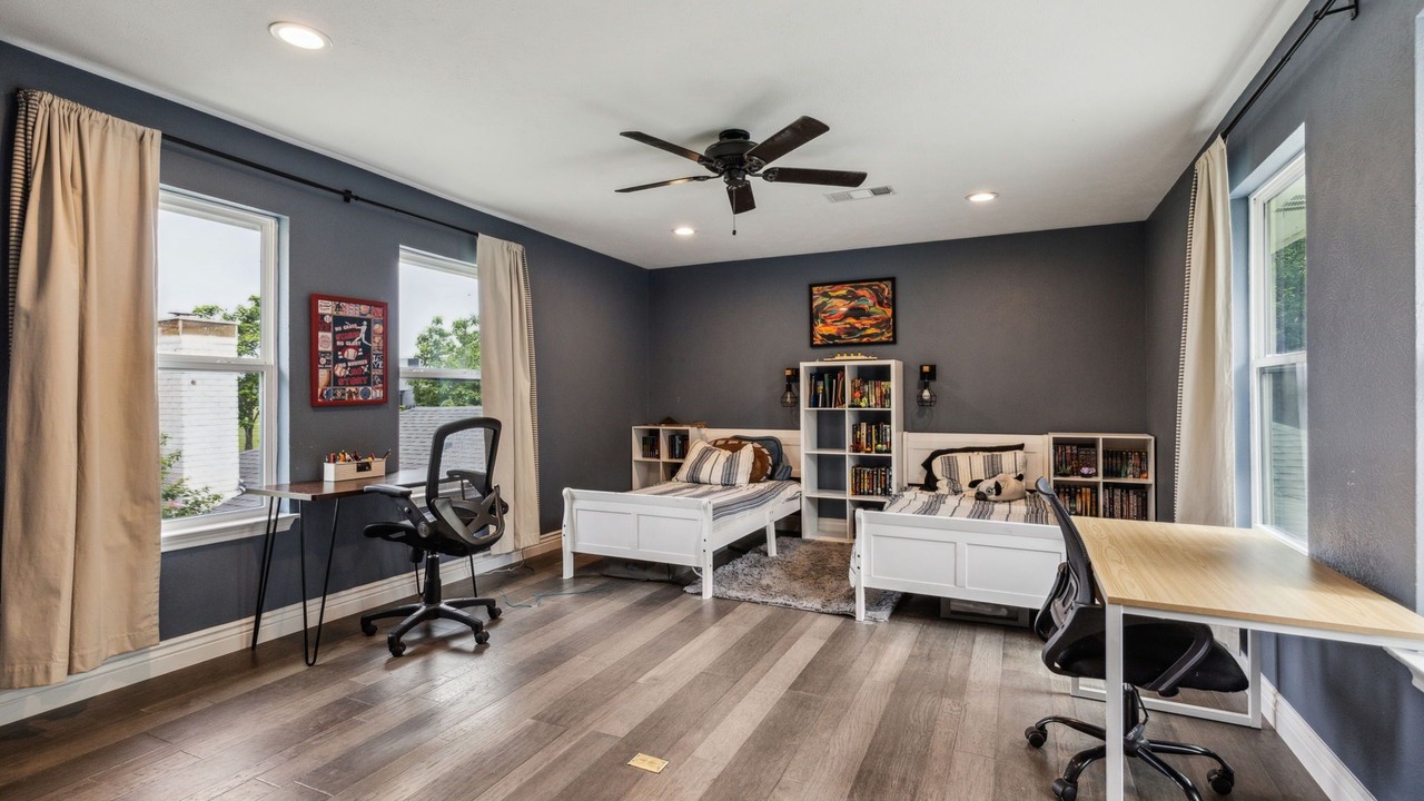 Photo of Bedroom in Allen