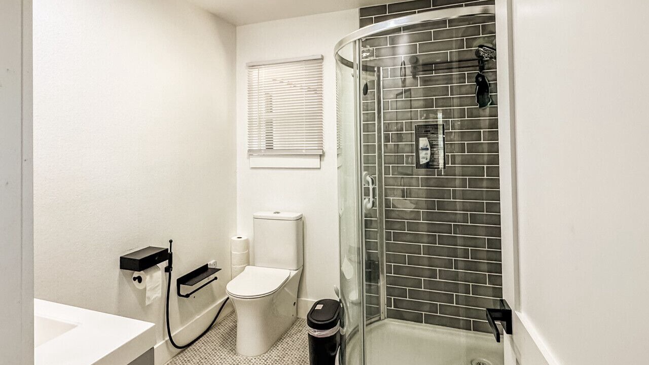 Photo of Bathroom in Willow Meadows/Willowbend Area