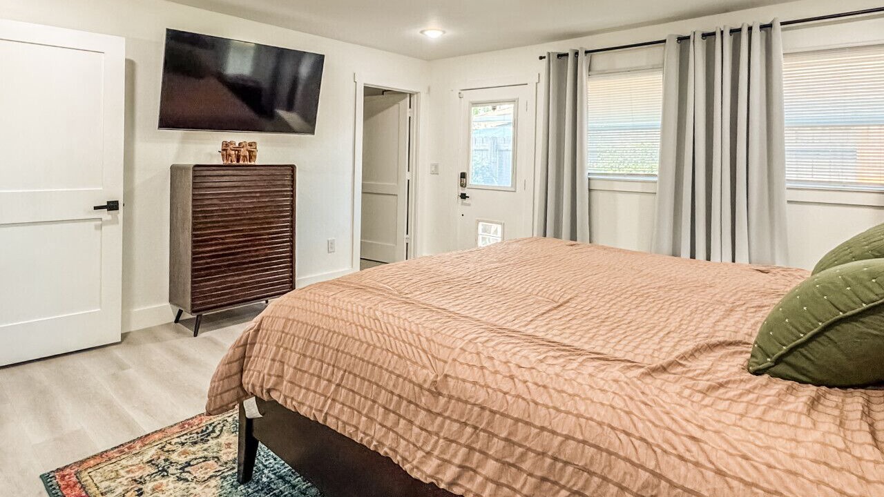 Photo of Bedroom in Willow Meadows/Willowbend Area